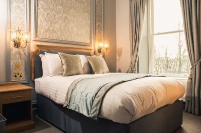 Royal Kings Arms Hotel Hotels near Lancaster University Library
