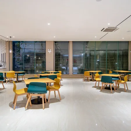 City Comfort Inn Hotel (Beihai Beibu Gulf Square Old Street)