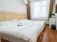 Rujia Huayi Selected Hotel (Beijing Xuanwu Hospital Changchun Street Subway Station Branch) Hotels near Beijing No.8 Middle School (Tunjuan Hutong)
