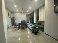 CHAMJOY Hotel (Cixi City Government Yintai City) Hotels in Cixi
