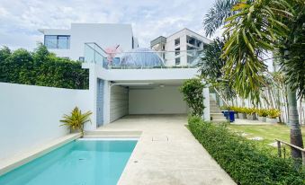 YiZen VIP Luxury Palm Springs Villa In Pattaya
