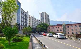 Laiya Boutique Hotel (Southwest University Zhuangyuanbei Subway Station)