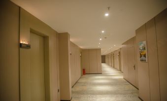 Magnotel Hotel (Liyang Suning Plaza West Avenue)