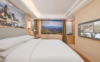 Vienna International Hotel (Xingyi Wanfenglin Airport Pingdong Square) Hotel dekat Xingyi Normal University for Nationalities West Campus