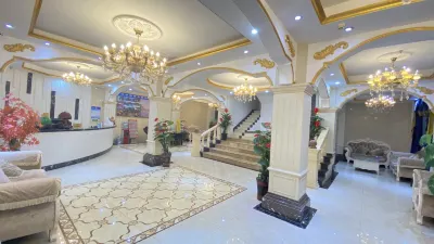 Lingchuan Bading Grand Hotel (Guilin West Station)