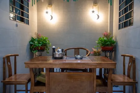 Coke Homestay Отели рядом с достопримечательностью «Yongzhou Electronic Science and Technology Institute of Vocational Technical College»