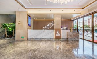 Lavande Hotel (Ganzhou Xinfeng High Speed Railway West Station)