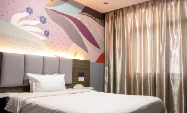 Pai Hotel (Zhenjiang Taohuawu Branch) - Housity