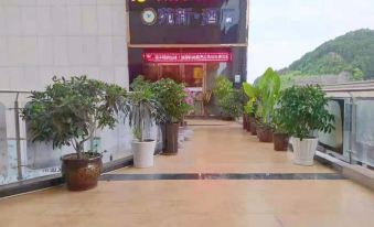 Langzhong Garden New Hotel