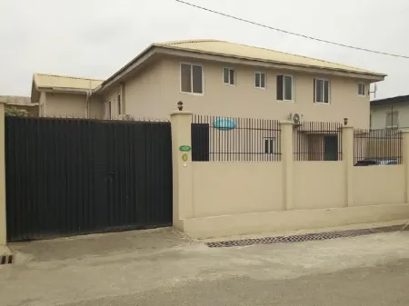 Adis Hotels Ibadan Отели рядом с достопримечательностью «Университет Ибадан»