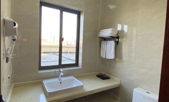 pinhu Yijia Hotel