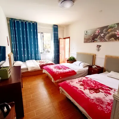 Kangding Guxin Homestay - Hot Tub