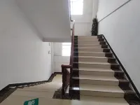 Longling Longhui Hotel