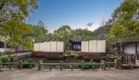 Zhuji Xishi's Hometown Grand House Hotel