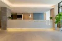 Ease Hotel (Tongchuan Wenying West Road Yaozhou Central Plaza)