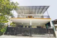 Joy Homestay at Pulomas RedPartner Hôtels à : Jakarta-Est