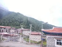 Zeren Zhuoma Inn Kowloon Hotels in Jiulong County