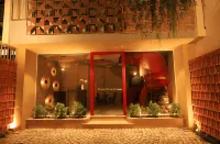 Secret Garden Hotel Hotel in zona Bui Mon parish