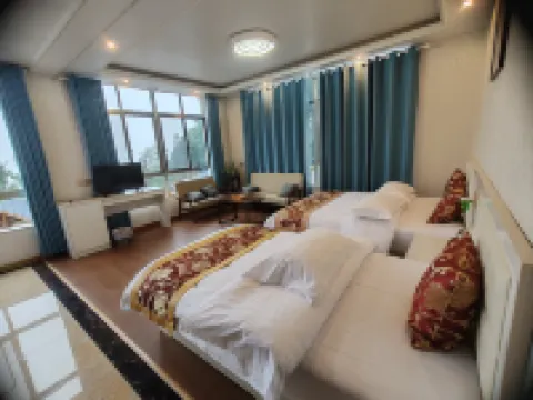 天柱山青山人家民宿