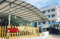 Bihai Yuntian Chinese Inn (Weizhou Island Shiluokou) Hotels in Weizhou South Island