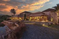 Aladdin Luxury Camp Hotels near Ko Kaeo Lake