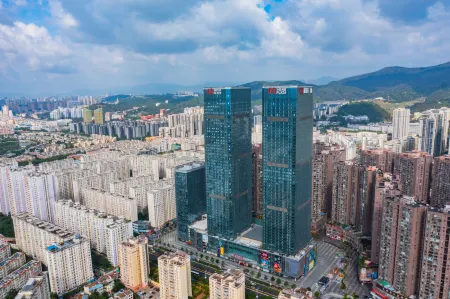 M·Star Hotel Отели рядом с достопримечательностью «Junfacheng Wen Yi Duo Park»