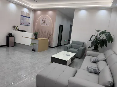 Nanhua Jingyue Chinese Inn