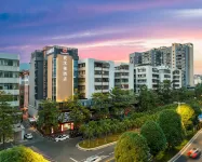 Canglanwan Hotel (Jiangmen Xinhui Guifeng Century Plaza Branch) Các khách sạn gần Gaobaolong Xinhuigang Xingang Marina