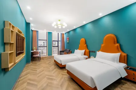 柒色飯店（長白山西景區旅遊服務集散中心店）