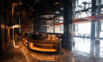 Yvonne Hotel