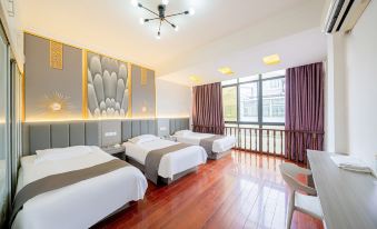 Shanghai Huahui Hotel themed apartment