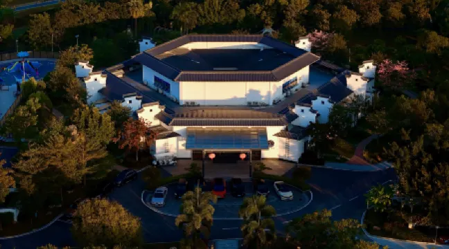 Guangzhou stream side soup stay