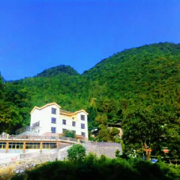 Longguxi Hotel Отели рядом с достопримечательностью «Laolongdong Scenic Area»