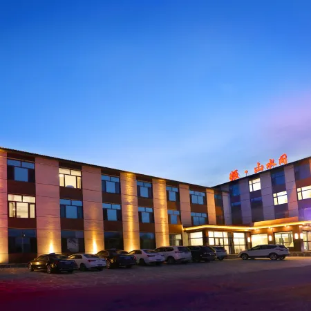 Lake Jingpo Ji Shanshuijian Hotel