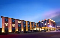 Lake Jingpo Ji Shanshuijian Hotel - 4-Star