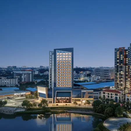 The   Atour   Hotel  of    Hetang  longhu   of   Jiangmen