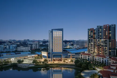 The   Atour   Hotel  of    Hetang  longhu   of   Jiangmen