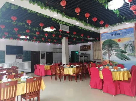 Taihang Express Hotel Отели рядом с достопримечательностью «The Red Flag Canal Scenic Area»