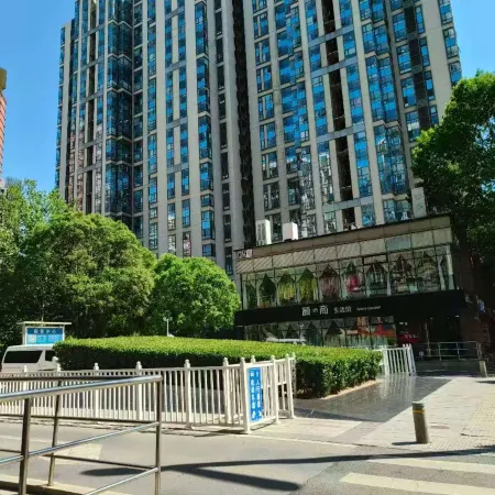 Beijing Wanda CBD Apartment (CCTV Store)