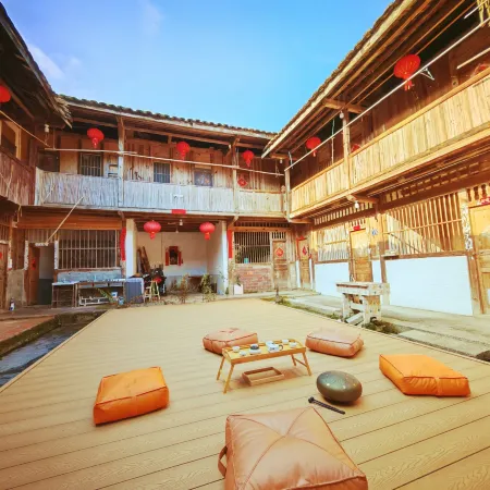 Amis Family Featured Tulou Homestay (Chuxi Tulou Scenic Area Branch)