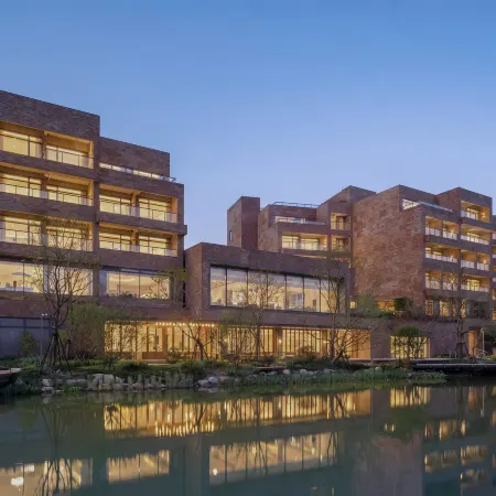 YE HOTEL