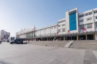 Shankee Hotel (Shangqiu High-speed Railway Station) - parking