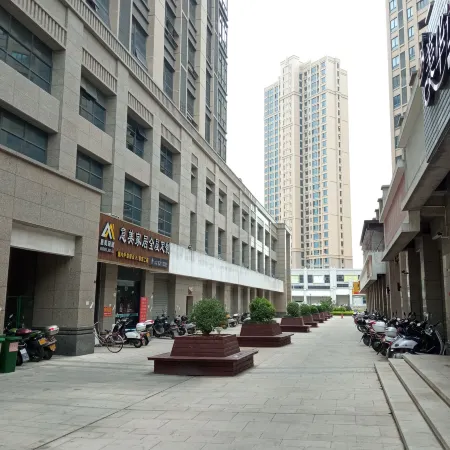 Xiangyang Apartment (Jinjiang Station)