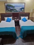 Quxian Jinmao Hotel