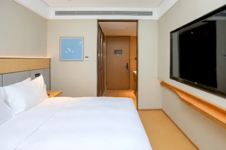 Ji Hotel (Shenzhen Nanshan Metro Station)