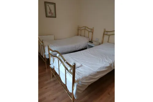Swan Inn, Heathrow Airport Hotels in Stanwell