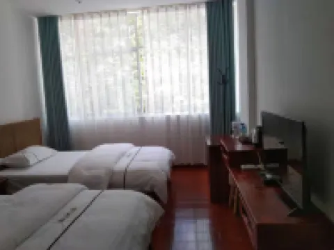 Gongshan Dulongjiang Panjia Inn