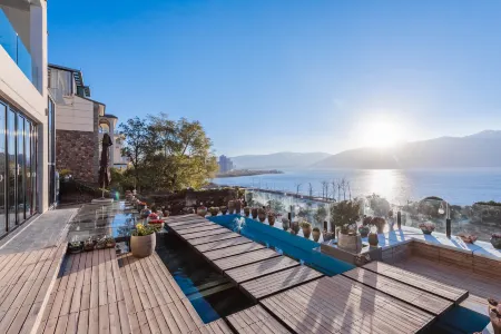 Dali Junbo Tea Yun Theme Seaview Homestay Отели рядом с достопримечательностью «Yuxi University of Applied Technology»