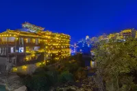 FLORAL HOTEL