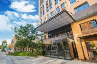 Sanyin Hotel Отели рядом с достопримечательностью «Shanghai Jinshan Zhangyanzhen Community School»